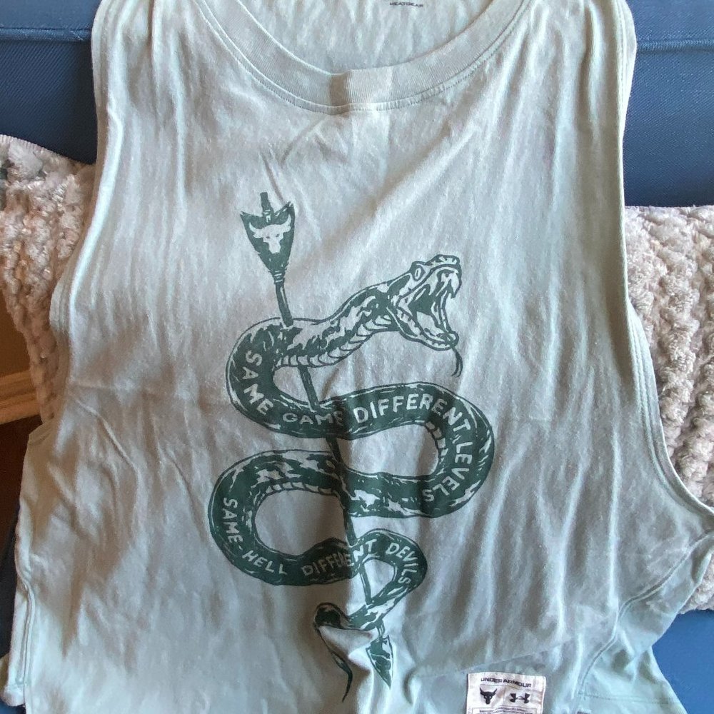 activewear top